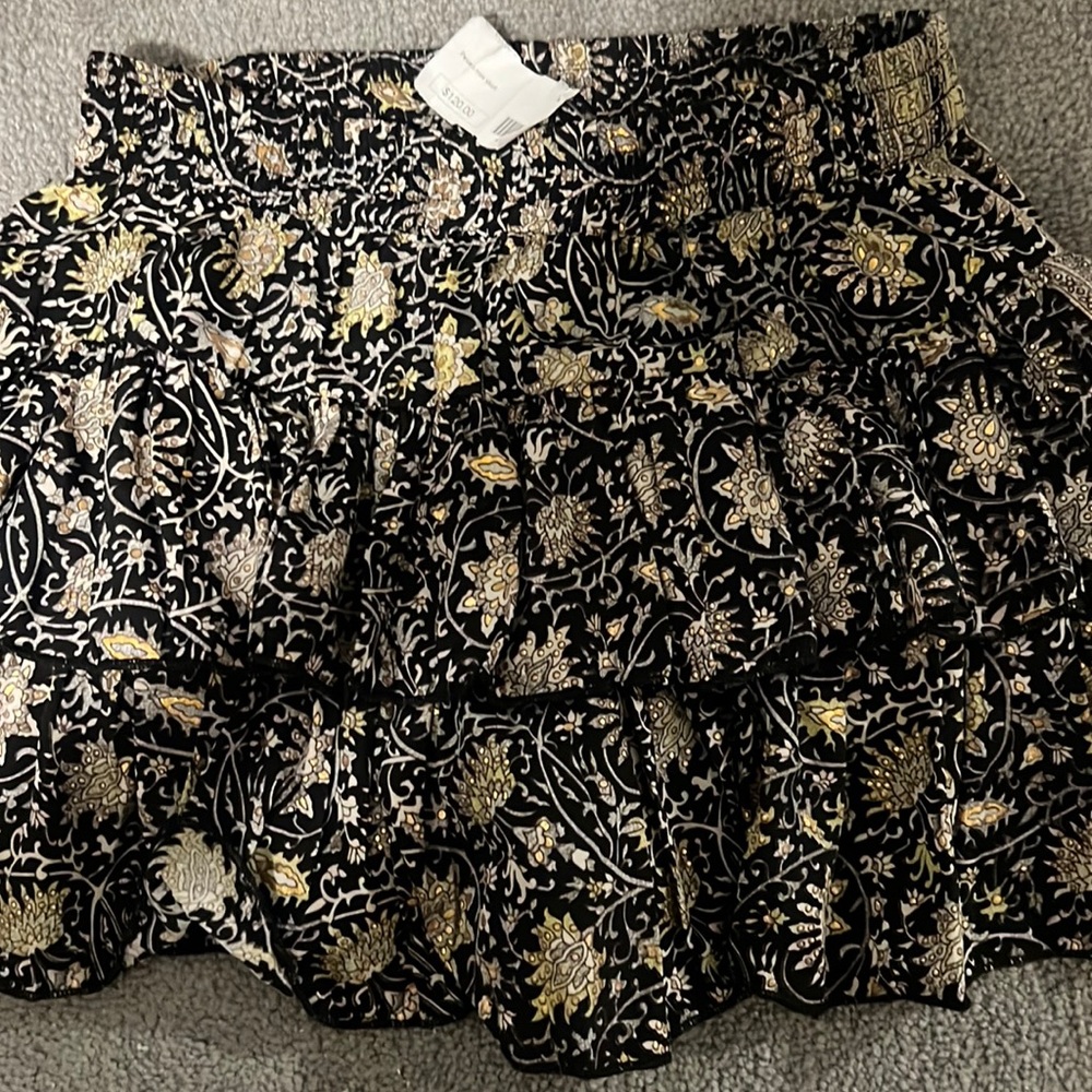 gold and black mini skirt